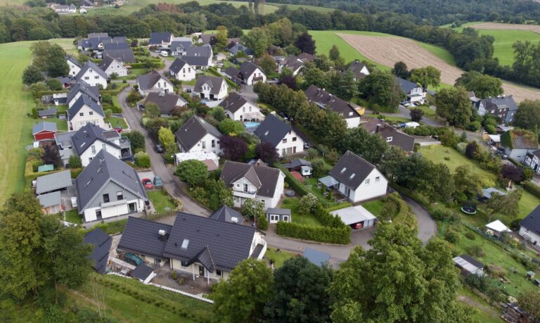 "Beerser Feld" und "Beerser Hof".