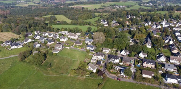 Blick von Süden auf den "Alten Obsthof"