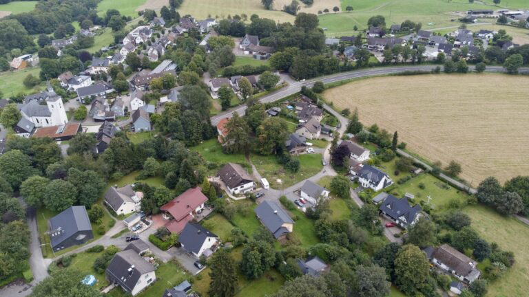 Links unten "Am Wittbusch. Rechts unten "In den Fluren".